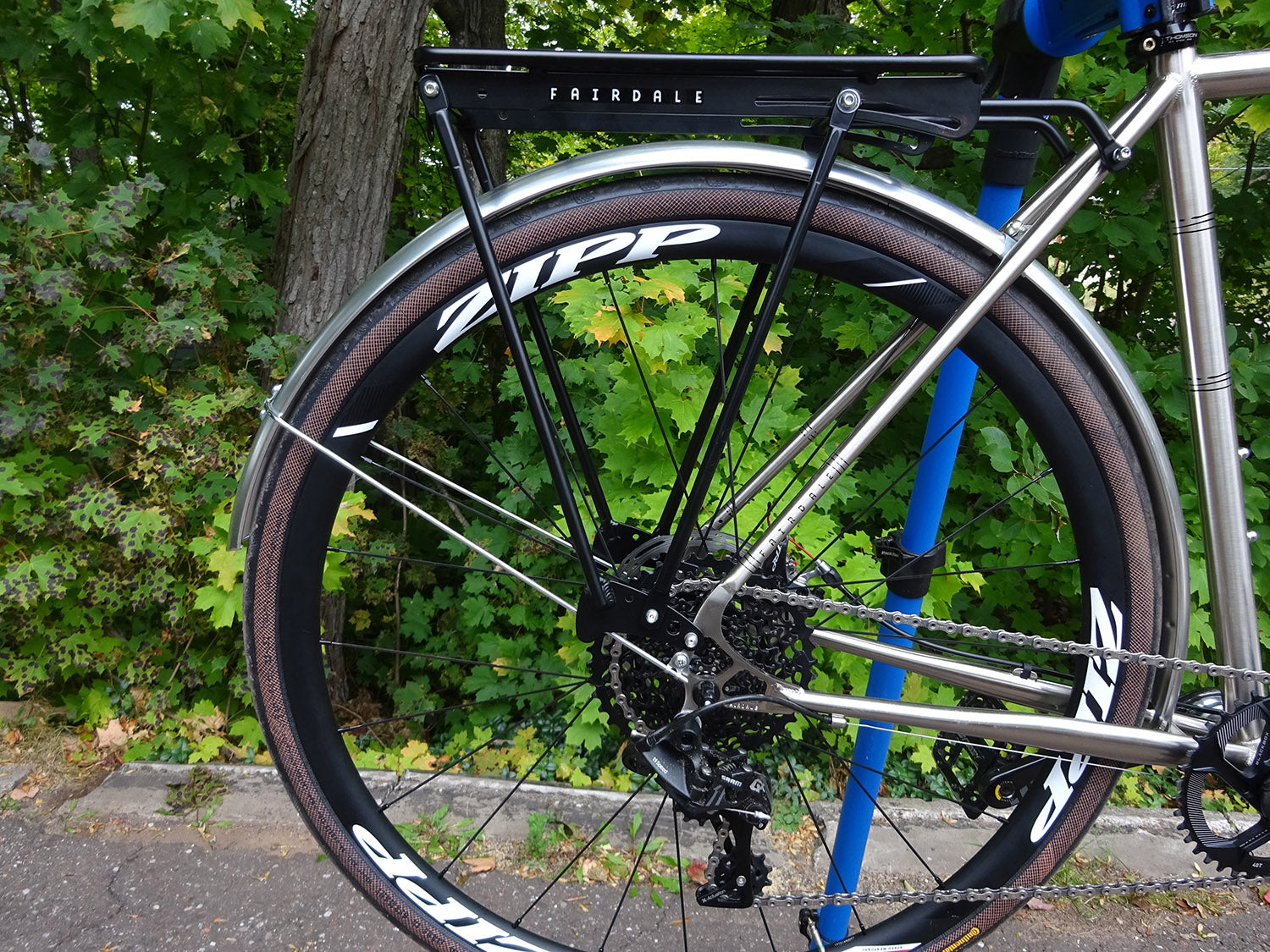 Fairdale Adjust a rack Cargo Rack Black
