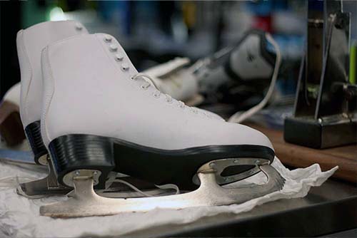 Why Sharpening Your Ice Skates is a Game-Changer: The Benefits of Regular Maintenance