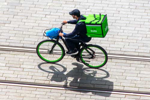 9 Essential Tips for Bicycle Couriers