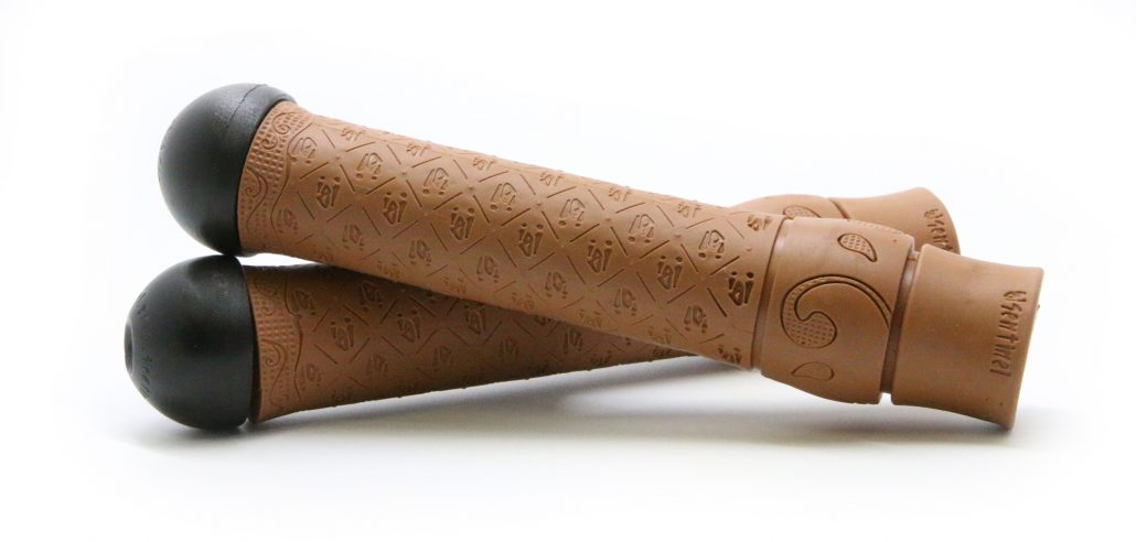 IGI SENTINEL GRIPS ( BROWN with BLACK Embouts de Guidons)