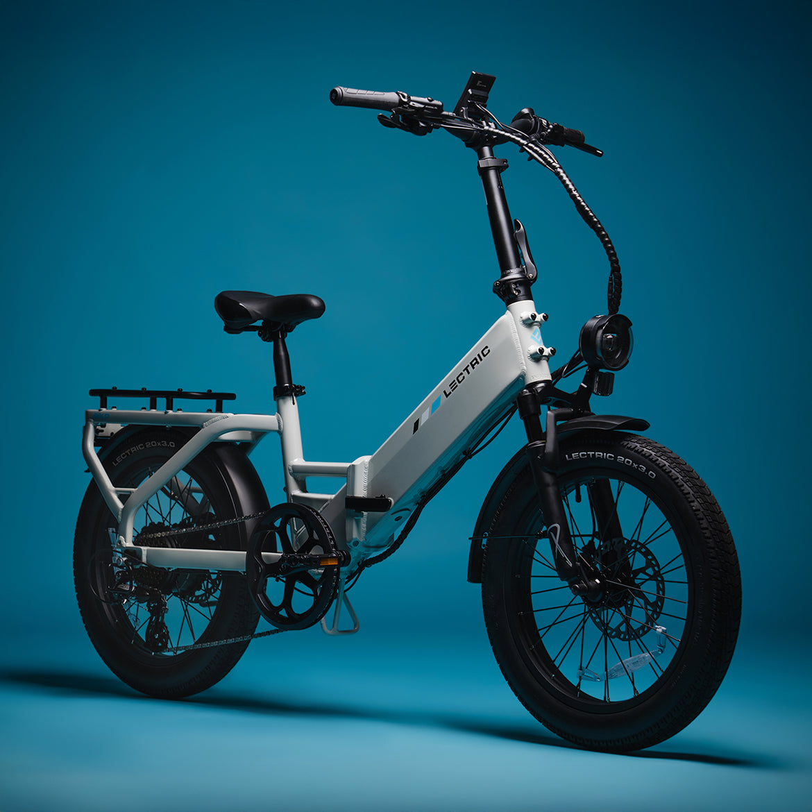 Open Box Lectric XP4 750 Step-Thru eBike - Stratus White Grade A